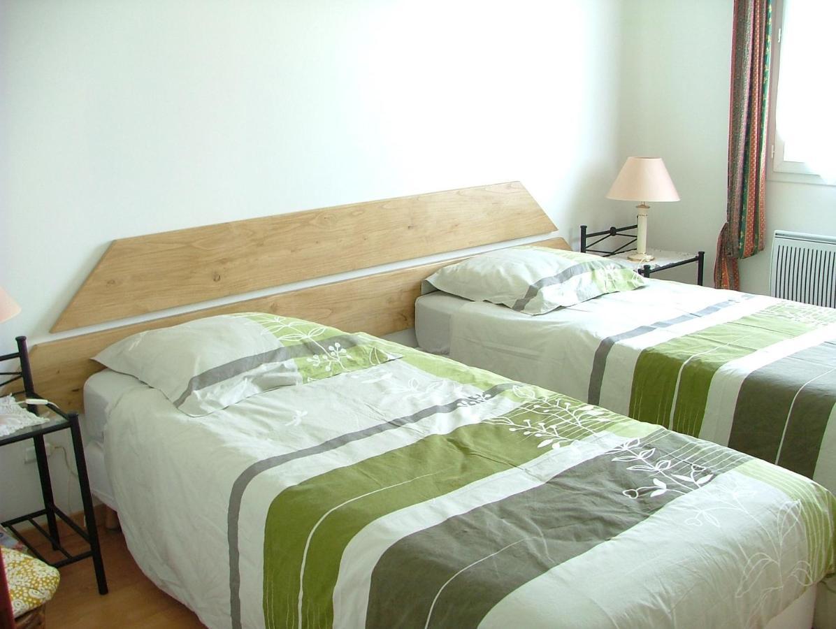 Bed and Breakfast Les Enselmes Montagnieu  Экстерьер фото